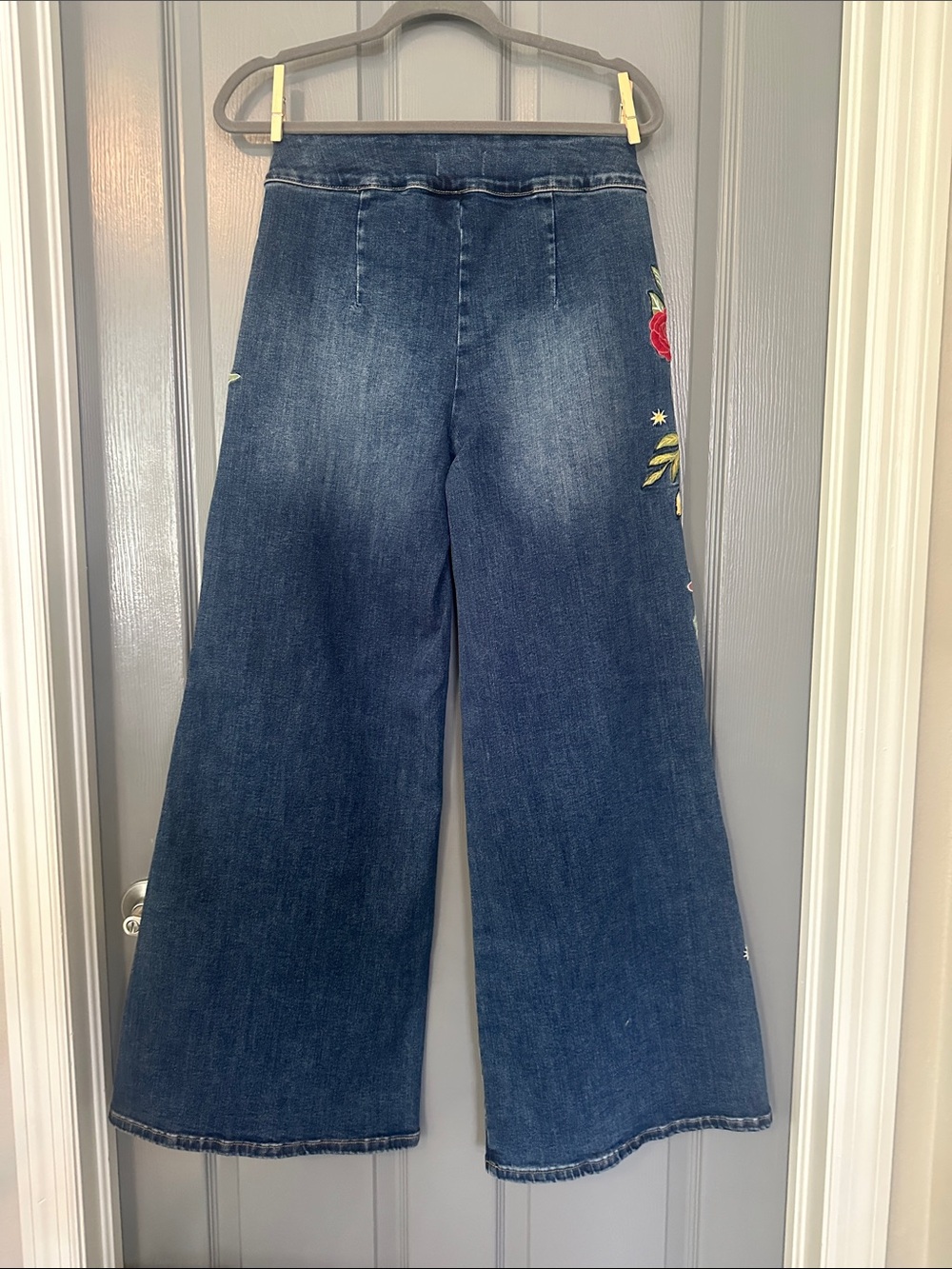 DRIFTWOOD Embroidered Wide-Leg Dark Indigo Jeans with Floral & Celestial Motifs - Picture 6 of 8